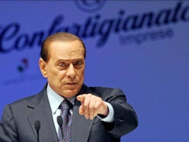 Indaga fiscalía de Roma a Berlusconi y su hijo por evasión fiscal