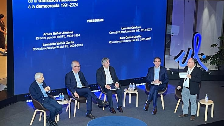 Ex consejeros del IFE e INE advierten retroceso democrático y avance autoritario en México