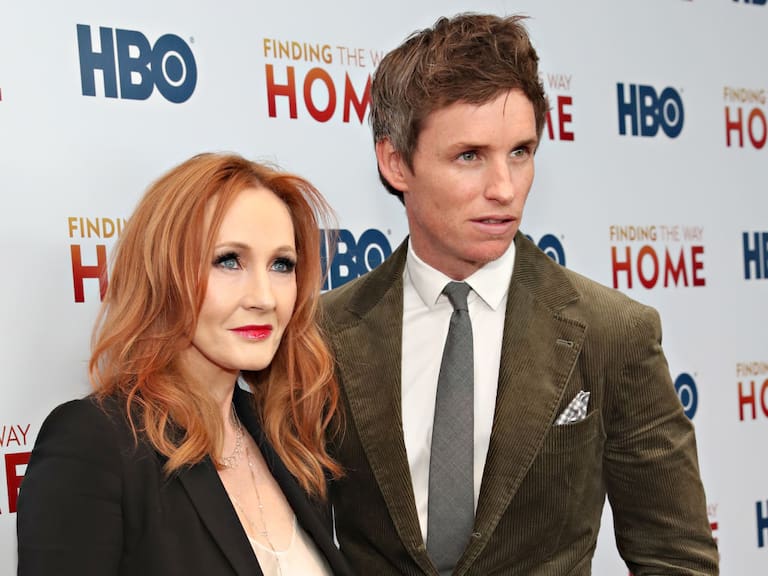 Famosos firman carta en apoyo a la comunidad Trans en Reino Unido