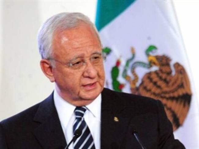 Nada justifica que se incumpla la Constitución: Silva Meza