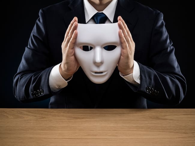 El mito del hombre sensible: ¿Estás con un ‘pick me’ que te está desgastando emocionalmente?