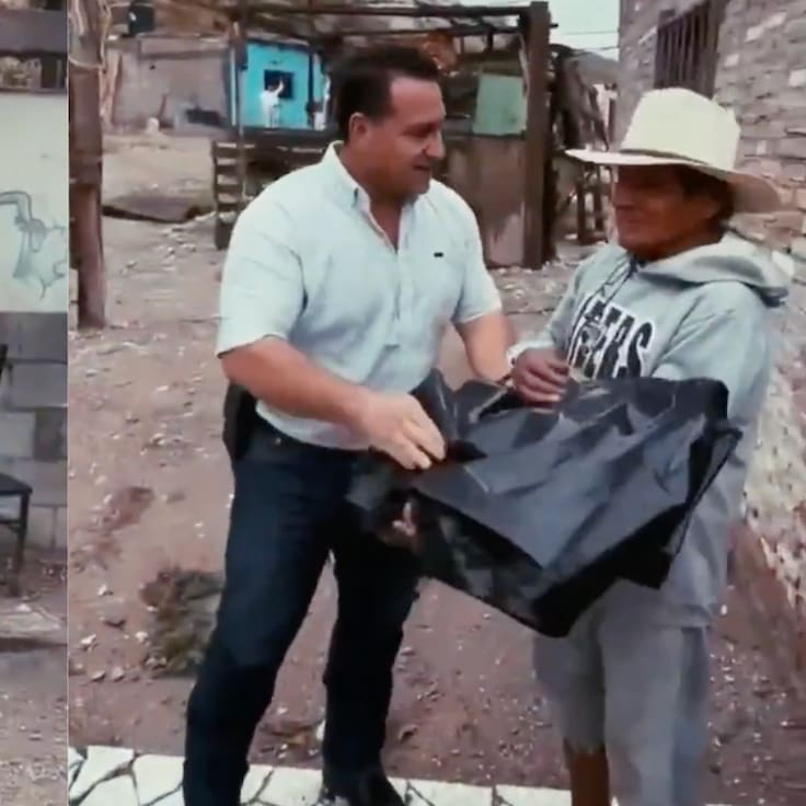 Regidor de Torreón reparte bolsas negras para ayudar a los ciudadanos a “proteger” sus viviendas de las lluvias; ¿Quién es Raúl Garza?