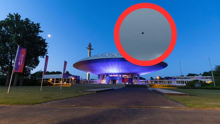 Piloto mexicano graba supuesto OVNI con forma de diamante entre las nubes; VIDEO se hace viral