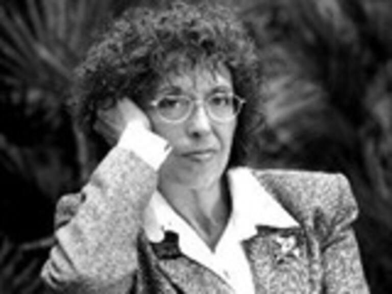 Obtiene la española Maruja Torres el 65 Premio Nadal