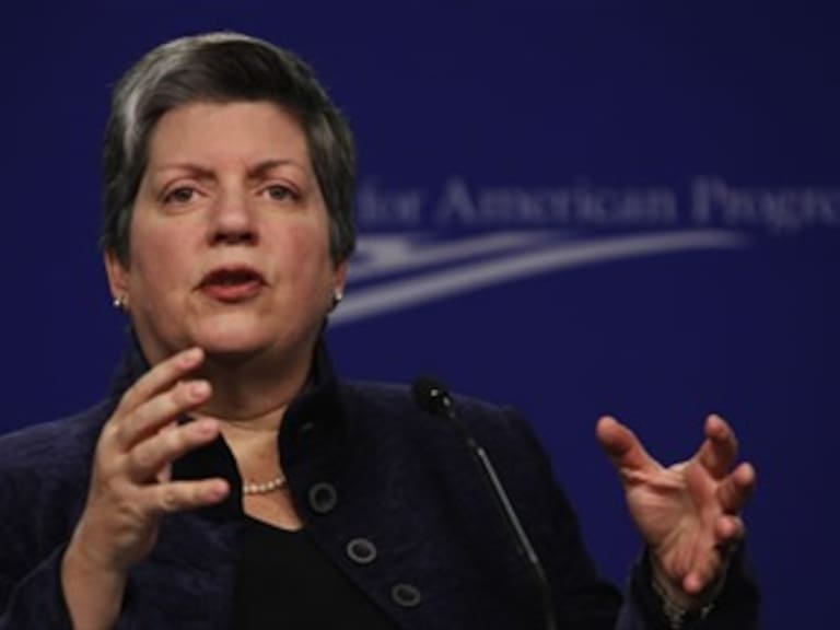 Critica Napolitano impacto de ley de Arizona en lucha anticrimen