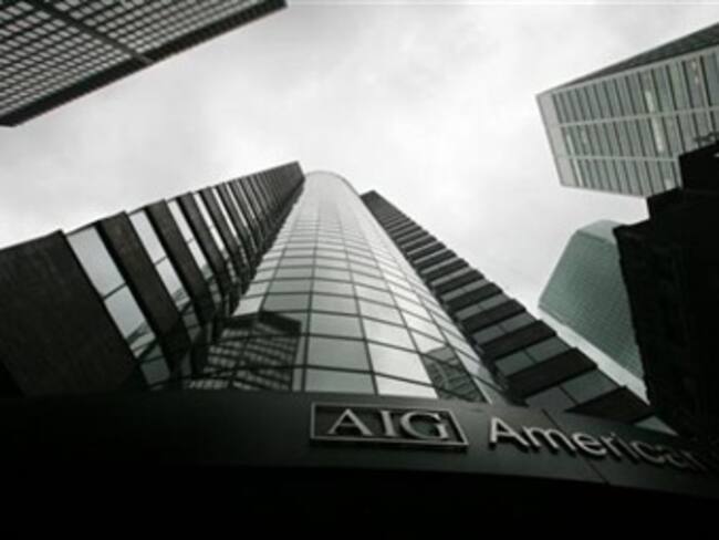 Presidente de AIG afirma que le disgustan bonificaciones