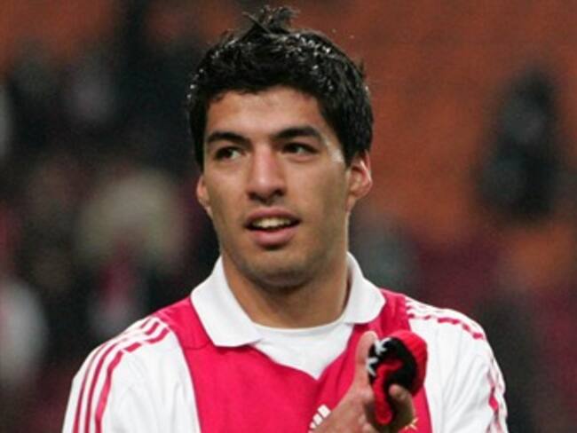 Suárez se disculpa por insulto racial