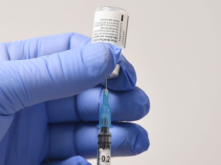 Variante Delta: ¿Qué vacuna es más eficaz contra la cepa más contagiosa?