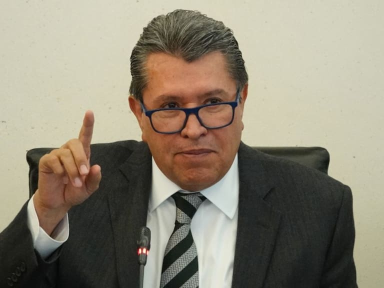 Ricardo Monreal sí asistirá a la Plenaria de Morena, confirma Ignacio Mier