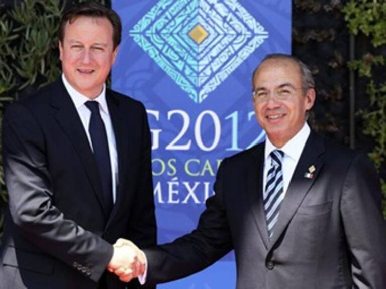 Se reúne Felipe Calderón con primer ministro británico