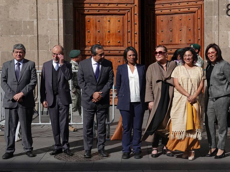 Consejeros del INE se reunieron con la presidenta Sheinbaum para solicitar una ampliación de recursos, pero la mandataria insiste en que deben ser justificados.