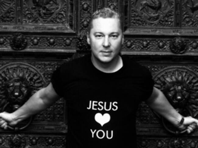 Tiene historia de fraudes falso obispo que casi entra a cónclave