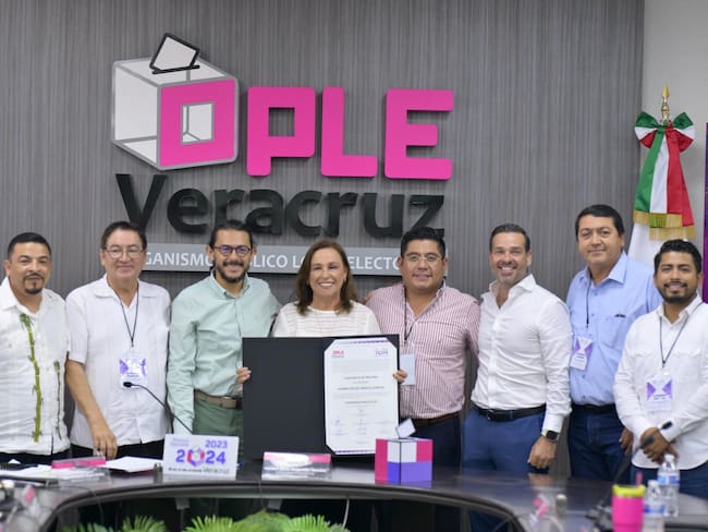 Rocío Nahle recibe constancia de mayoría como gobernadora electa