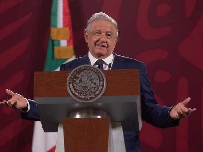 AMLO reacciona a la desaparición del PRD