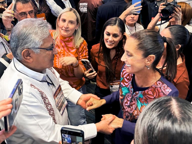 El líder magisterial del SNTE, Alfonso Cepeda Salas, refrendó su apoyo a la mandataria mexicana a 7 años de la transformación de la 4T.