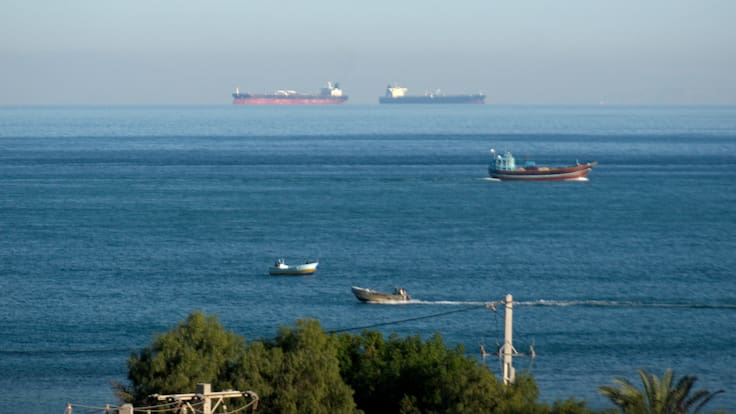 Dos buques de India atacados en Ormuz reactivan el pulso militar entre Irán, Estados Unidos e Israel