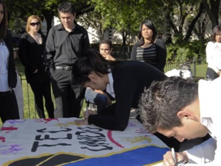 Denuncia deudo irregularidades en caso Tec de Monterrey