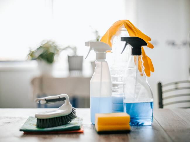 ¿Fanático de la limpieza? Cuida con qué combinas el cloro