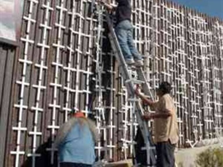 Republicanos a favor de muro fronterizo