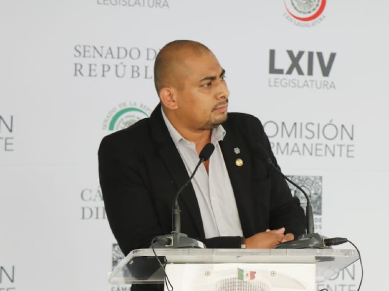 Senador de la CNTE niega que Velasco ordenara bloqueos a AMLO