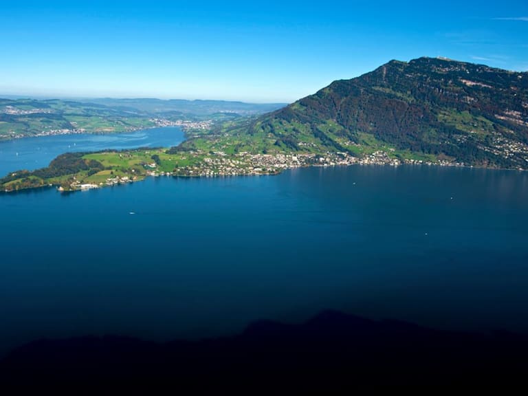 Bürgenstock, localidad Suiza en la que se llevaría a cabo la firma del acuerdo de paz entre Estados Unidos e Irán, permanece dispuesta, pero no hay fecha para el acto.