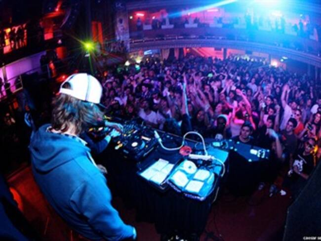 Antros. 'En que andamos' Manu Charitton,director de mercadotecnia 20/04/13