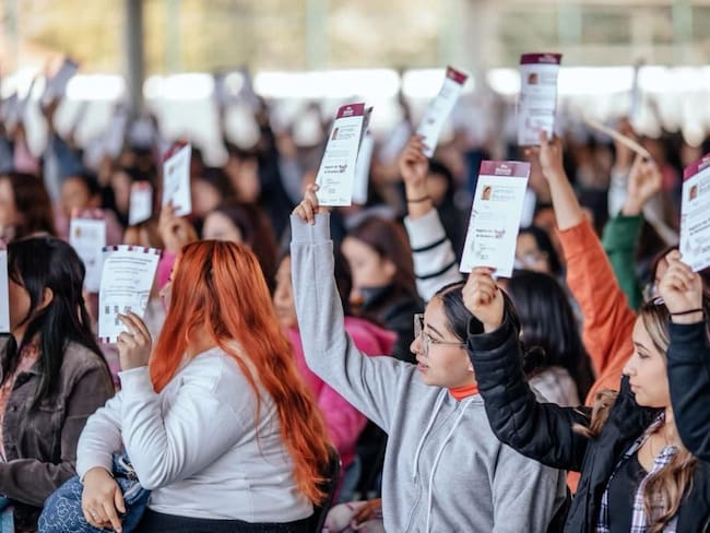 ¿A quiénes y de cuánto es el depósito de la Beca Gertrudis Bocanegra? Todo lo que debes saber