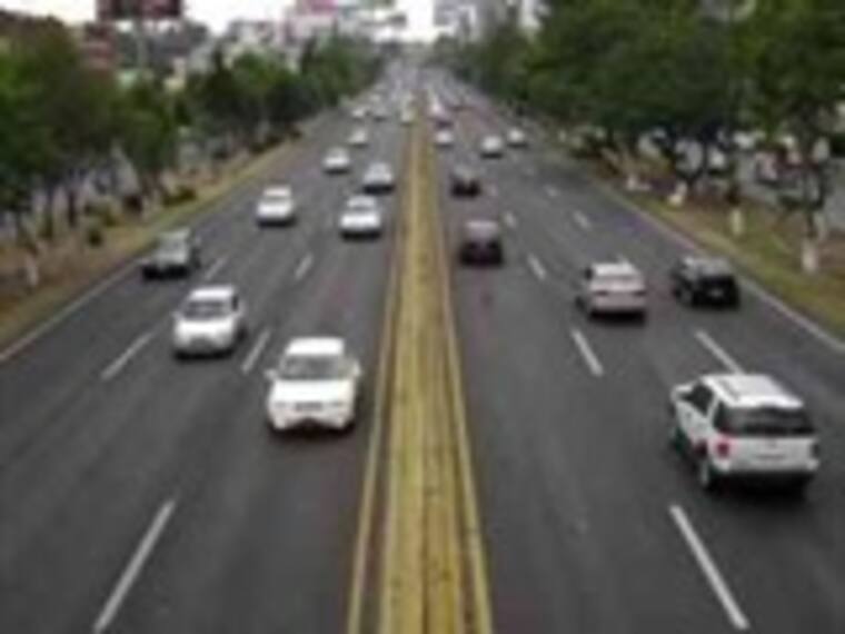 Mario Delgado, secretario de Finanzas del DF, informa que este martes vence el plazo para pago de tenencia