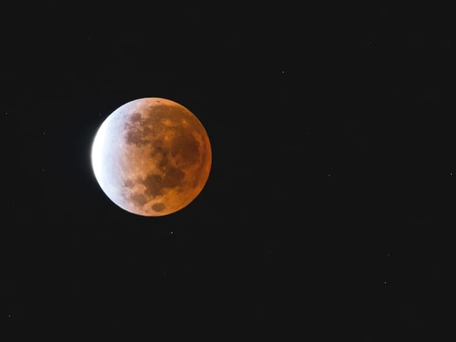 Eventos astronómicos de noviembre 2022; eclipse lunar y lluvia de estrellas