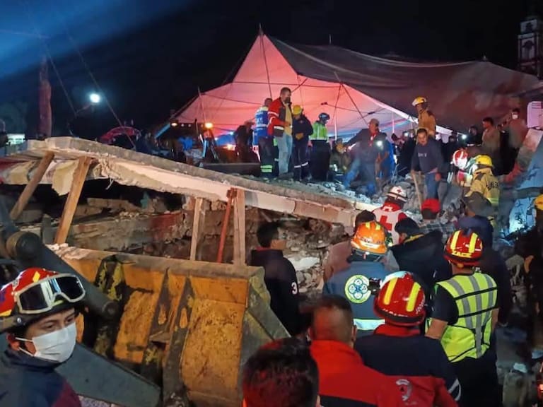 Explosión durante festejo religioso en Edomex deja 9 muertos y más de 20 lesionados. Foto Mario C. Rodríguez