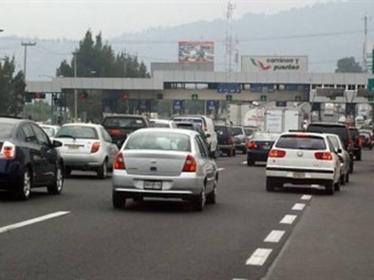 Registran casetas de México-Querétaro, mayor aforo vehicular