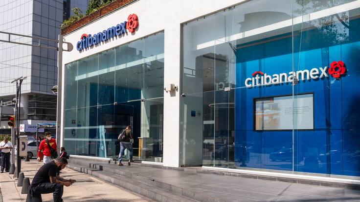 Banamex reporta fallas en app, cajeros y tarjetas