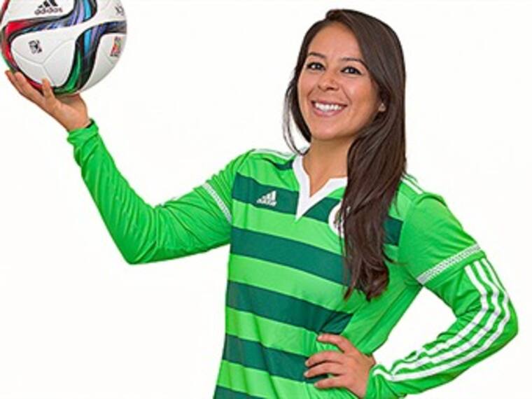 Presentan nueva playera hecha especialmente para el Tri femenil