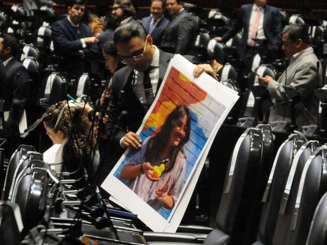 Choque de trenes en Línea 3 del Metro confronta a diputados y senadores