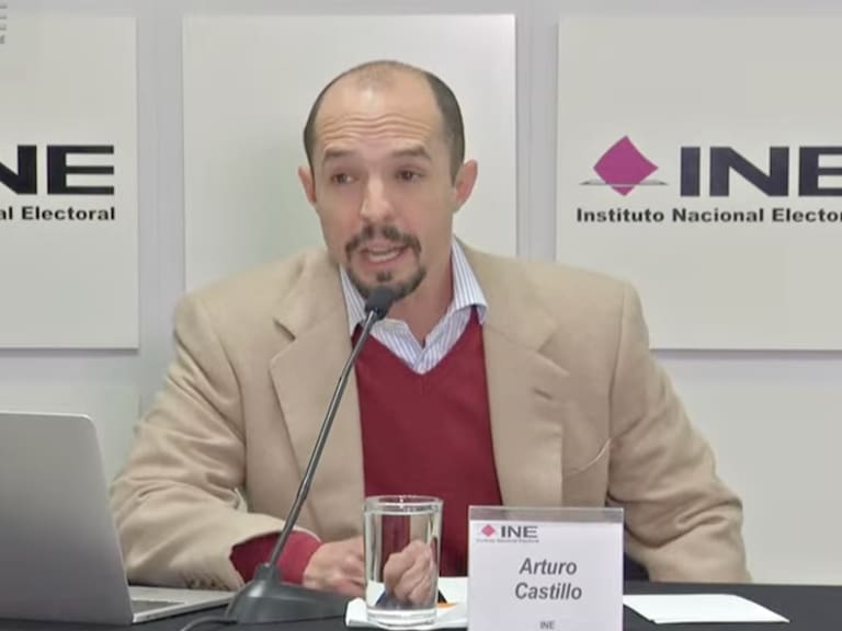 "Vamos bien" afirma el consejero del INE Arturo Castillo pese la cifra de mexicanos en el extranjero que se han registrado en la Lista Nominal