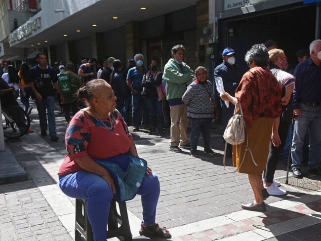 Salud reporta más de 32 mil casos de COVID-19 y 48 muertes en un día