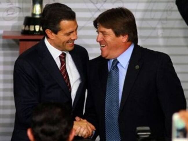 Aplaude EPN a la Federación Mexicana de Futbol por ratificar a Miguel Herrera como DT del TRI