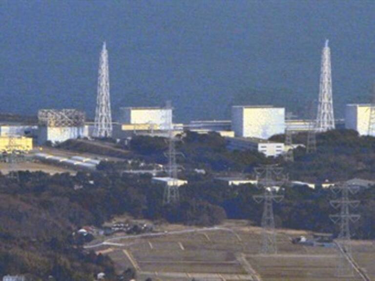Inyectan agua dulce a reactores de planta de Fukushima