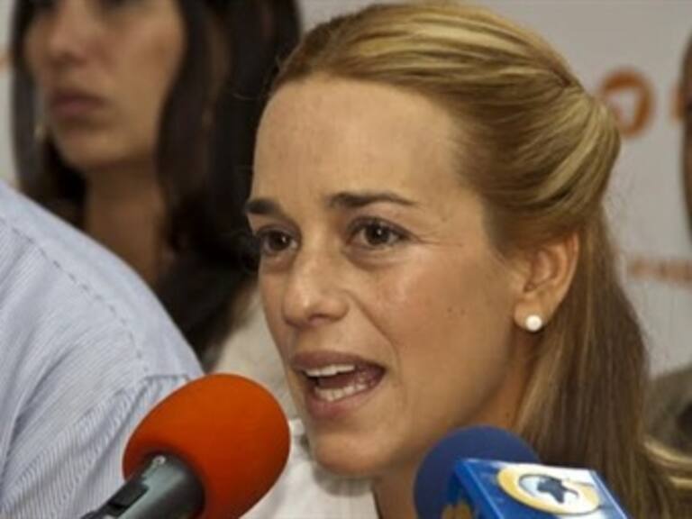 Pide esposa de activista venezolano apoyo en México para su liberación