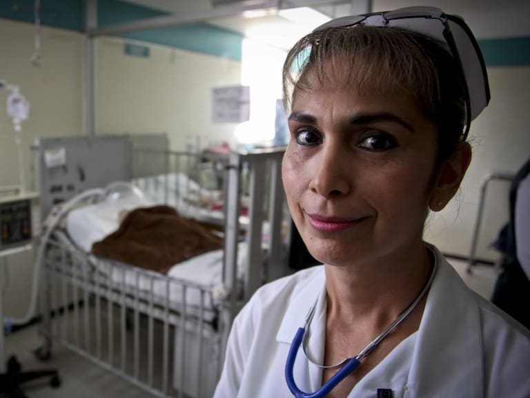 Canadá ofrece vacante de enfermero o enfermera con salario de 46 mil pesos