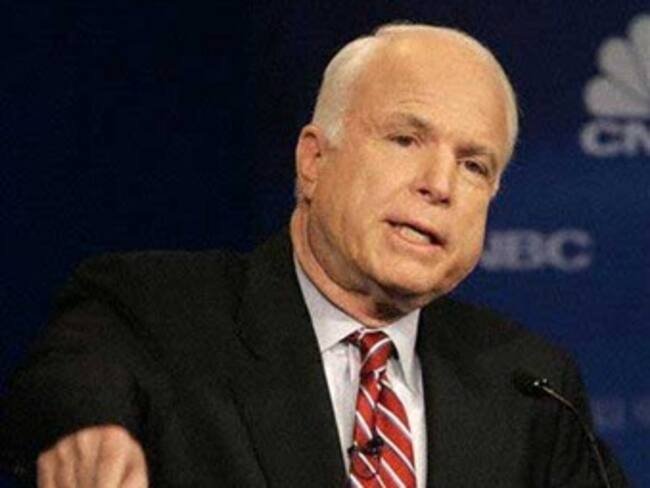 McCain apoya audiencias sobre ciudadanía automática a niños de indocumentados
