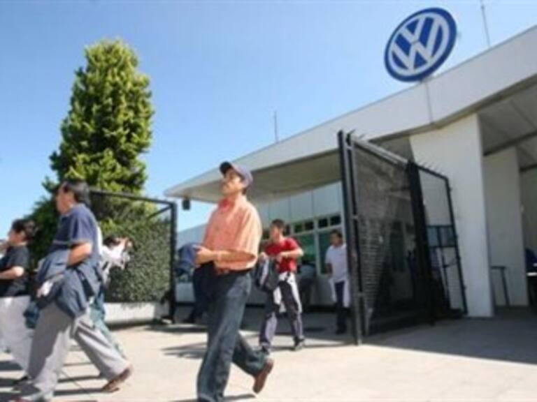 Despedirá Volkswagen a 546 trabajadores
