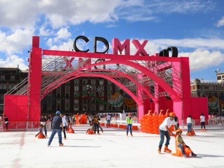 Todo lo que tienes que saber sobre la pista de hielo en la CDMX