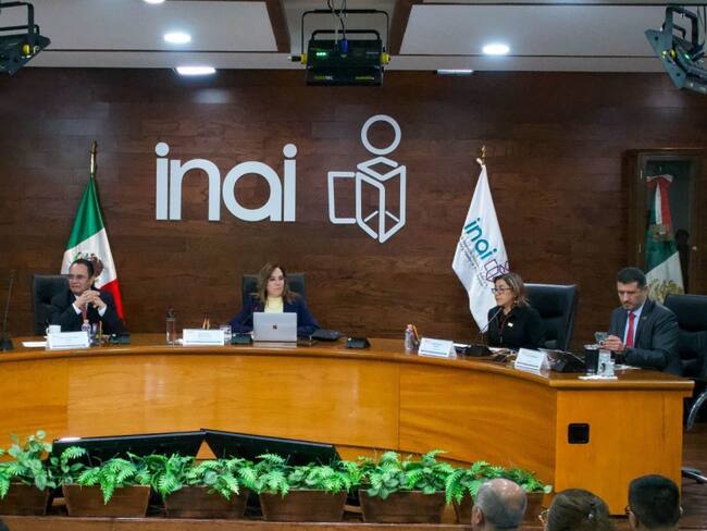 Senado da oxígeno al INAI