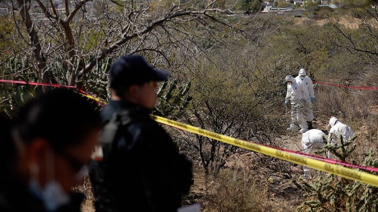 Crisis forense en México: más de 70 mil cuerpos sin identificar y 1,451 fosas