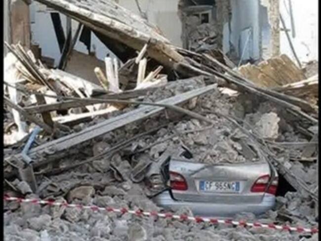 Sismo deja 589 muertos en China