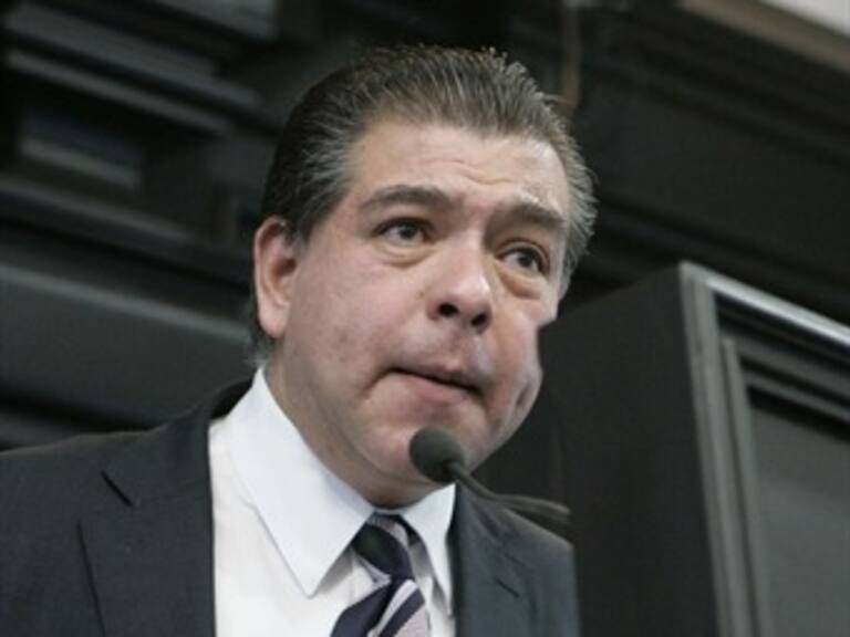 Va Di Costanzo a la Condusef