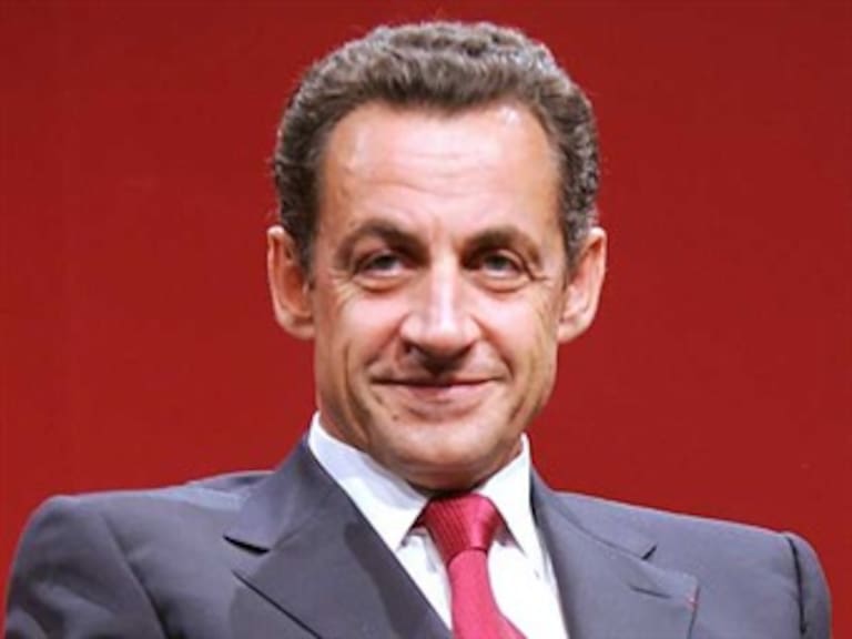 Comparece ex presidente Sarkozy por caso sobre financiación ilegal