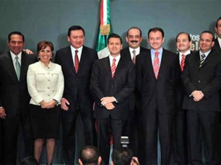Integran gabinete de transición de EPN, amigos, familiares y desertores de otros partidos