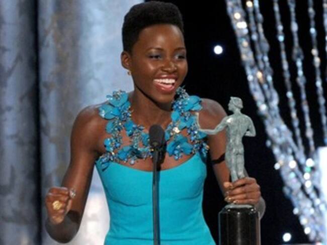 Lupita Nyong’o recibe premio SAG